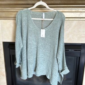 Beautiful sea foam green knit sweater Wishlist brand size ML. Roomy